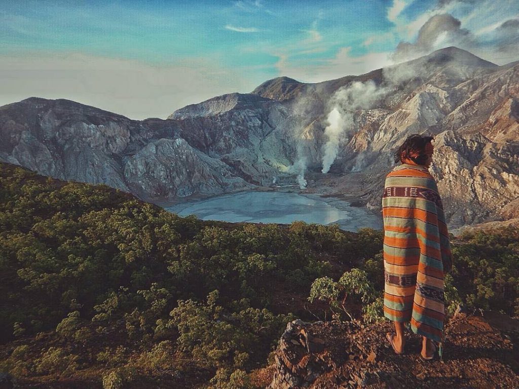 Wisata Gunung Sirung (Source: instagram: @dirganca)